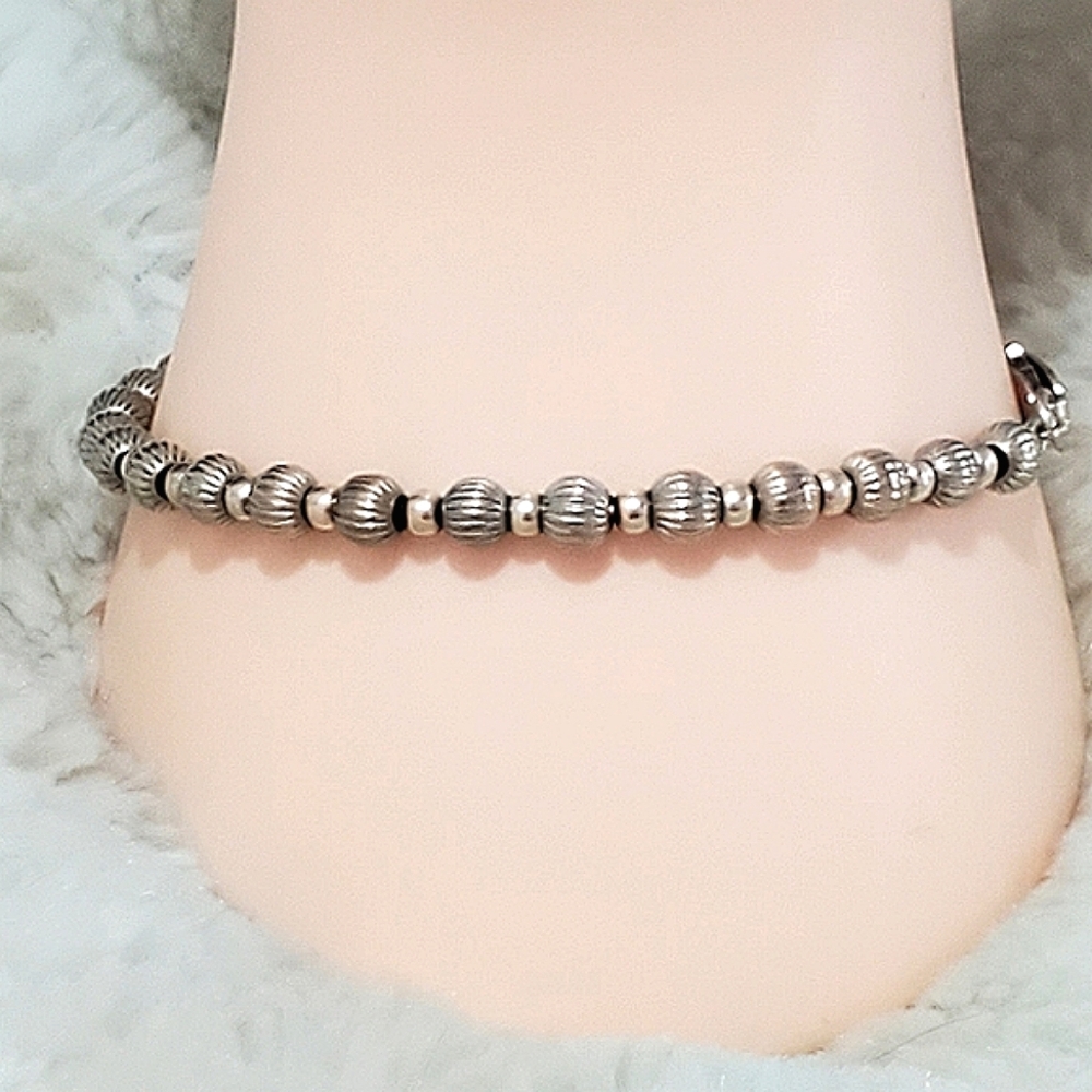 Rare Silpada 925 Sterling Silver Ball Bead Bracelet B0471
